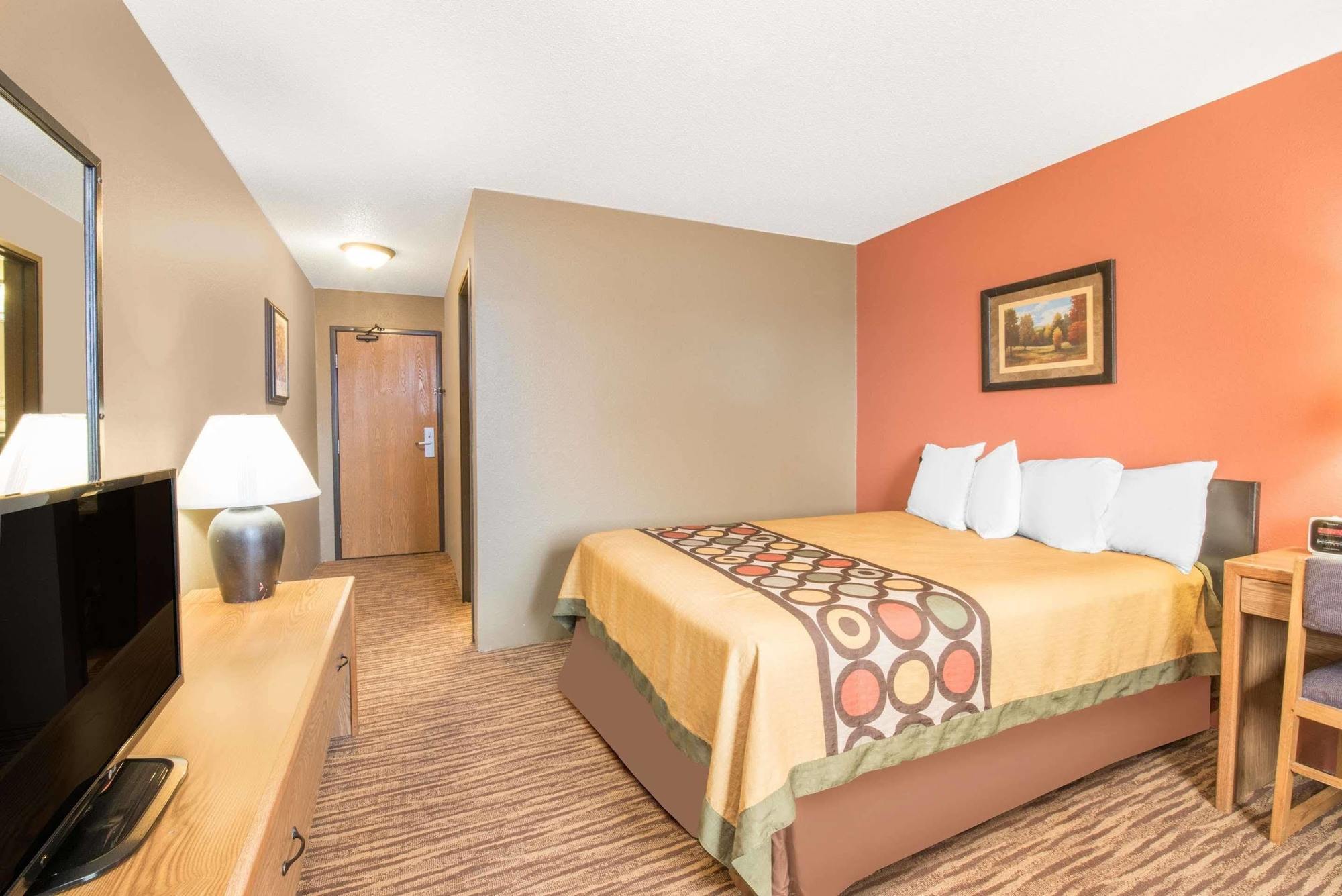 Super 8 By Wyndham Warroad Hotel Екстериор снимка