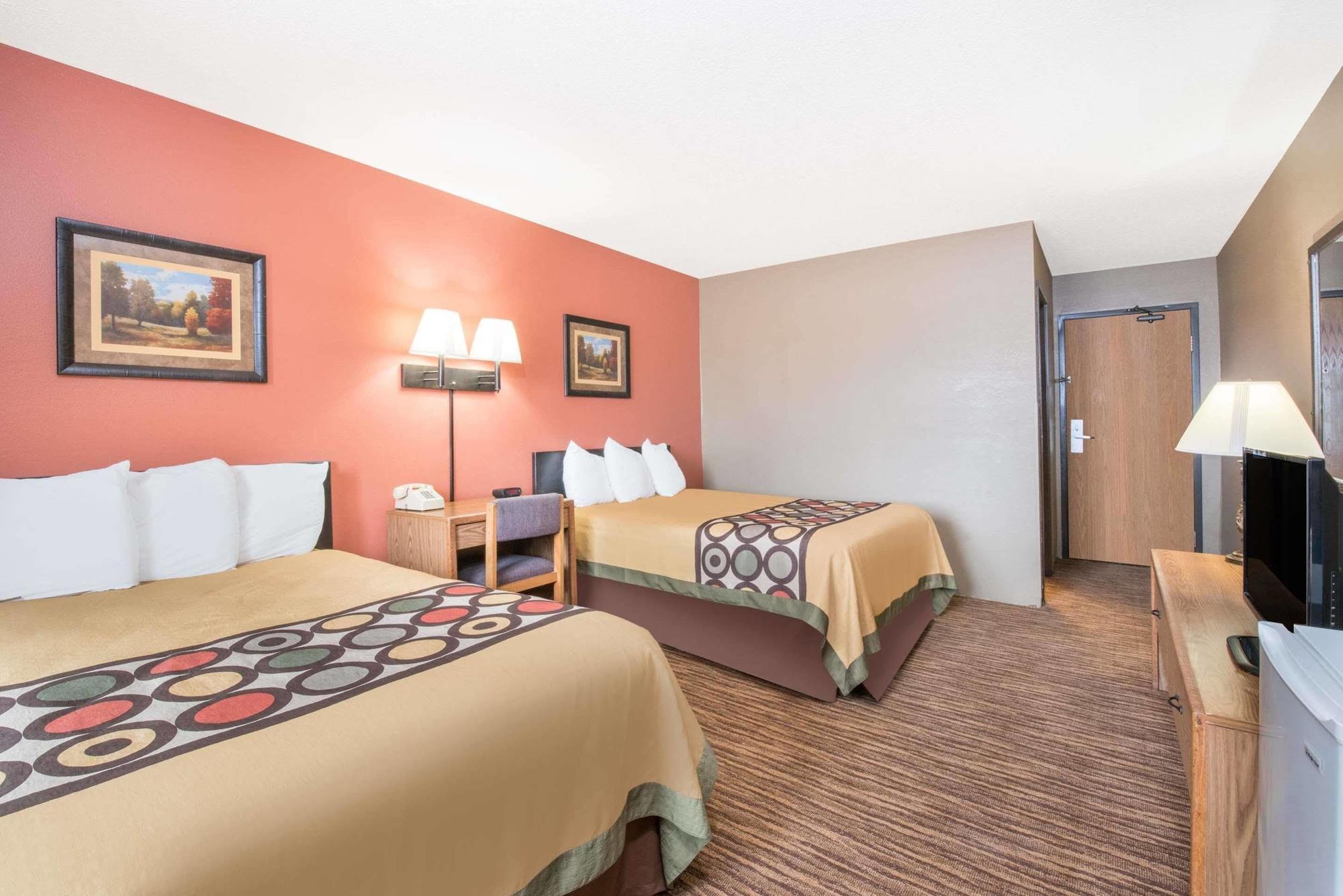 Super 8 By Wyndham Warroad Hotel Екстериор снимка